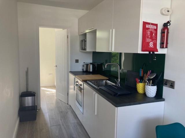 The Salt Box- Lovely Refurbished Annexe, Free Parking, Walk To Porth Beach. Saint Columb Minor エクステリア 写真
