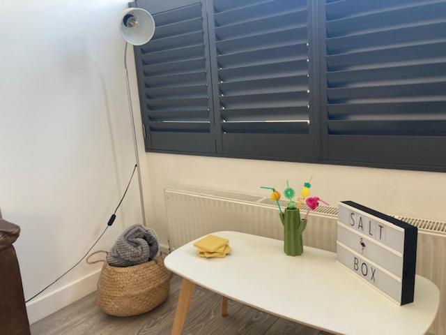 The Salt Box- Lovely Refurbished Annexe, Free Parking, Walk To Porth Beach. Saint Columb Minor エクステリア 写真
