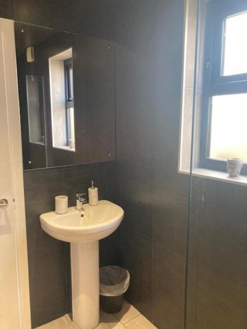 The Salt Box- Lovely Refurbished Annexe, Free Parking, Walk To Porth Beach. Saint Columb Minor エクステリア 写真